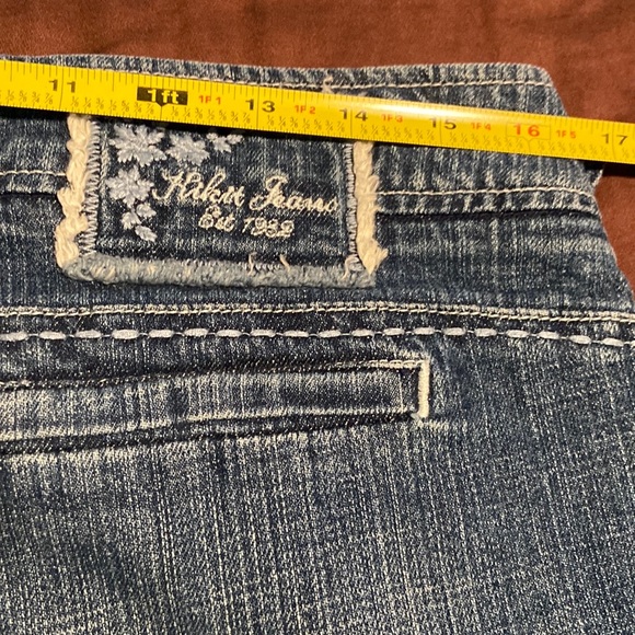 Capri Wide Leg Jean by Hikit Jeans Brand.  EUC! - Picture 11 of 16